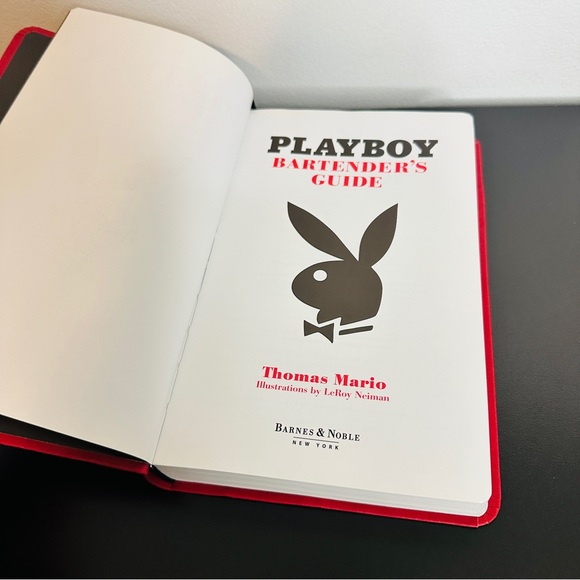 VINTAGE PLAYBOY Bartender’s Guide in Red Bound Leather VINTAGE Thomas Mario - Picture 5 of 13